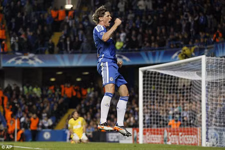 Torres lập cú đúp trong chiến thắng đậm đà của Chelsea