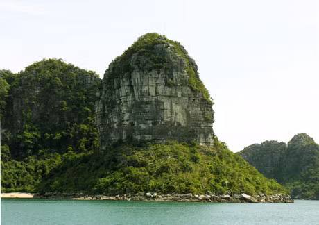 Vịnh Hạ Long. Ảnh: PH