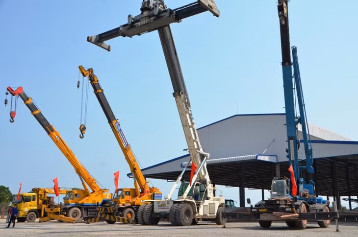 Hệ thống máy móc chuyên dụng của Công ty CP XNK quốc tế Tân Đại Dương đã tập kết sẵn sàng hoạt động.