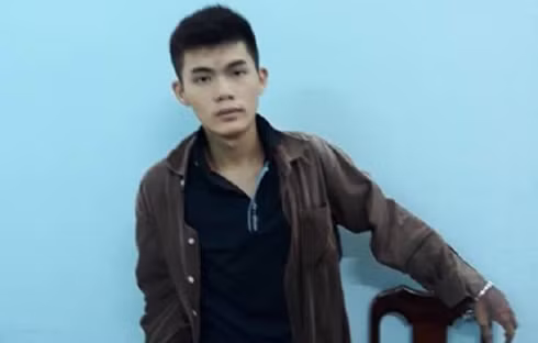  Nguyễn Nhật Trường tại cơ quan công an.