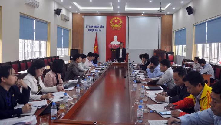 Đồng chí Nguyễn Văn Hồi, Phó Chủ tịch HĐND tỉnh kết luận tại buổi làm việc với huyện Hải Hà.