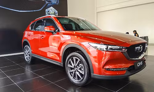 Mazda CX-5 tại một đại lý.