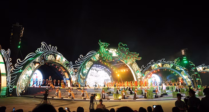 Canarval Hạ Long 2018.