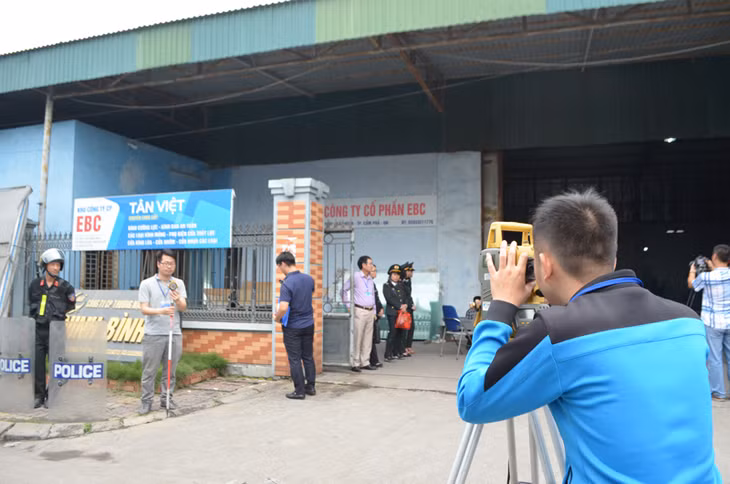 Trích đo ranh giới các ô đất.
