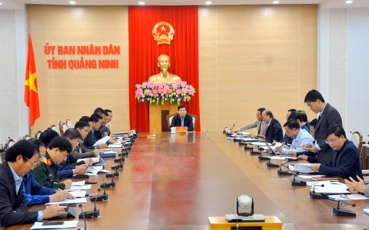 Quang cảnh buổi họp.