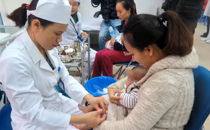 Tiêm vaccin là biện pháp tốt nhất để phòng bệnh sởi