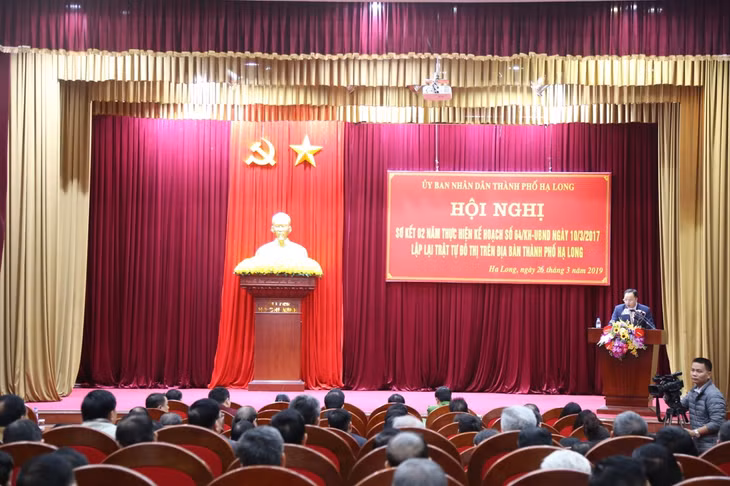 Quang cảnh hội nghị