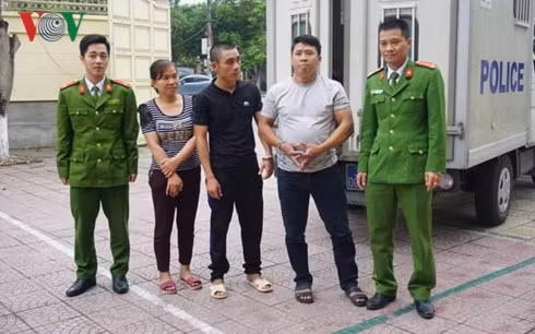  Các đối tượng tại bị dẫn giải về thi hành án.