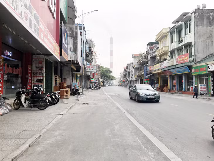Từ khi cuộc thi “Tuyến phố trật tự đô thị - ATGT” được triển khai đường phố TP Uông Bí khang trang sạch đẹp hơn.