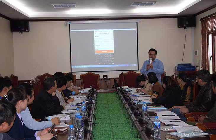 Quang cảnh buổi tập huấn Tổng điều tra dân số và nhà ở năm 2019 tại huyện Cô Tô (ảnh internet)