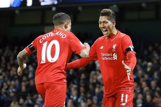  Firmino đang chơi cực hay trong màu áo mới.