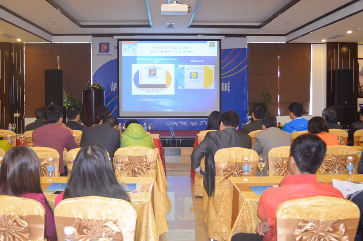 Công ty TNHH Gas Petrolimex Hải Phòng Chi nhánh Quảng Ninh đã giới thiệu sản phẩm tem chống hàng giả tích hợp 3 công nghệ 