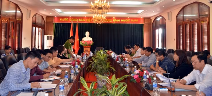 Quang cảnh buổi làm việc