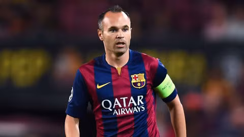 Iniesta đang là đội trưởng của Barca