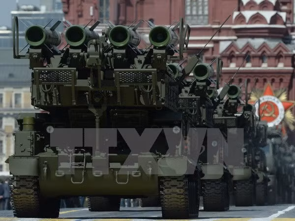 Hệ thống tên lửa đất đối không Buk-M2 của quân đội Nga. (Nguồn: AFP/TTXVN)