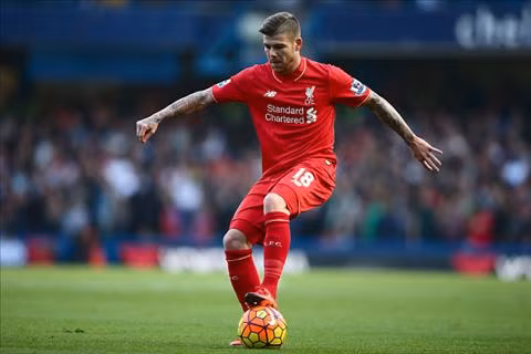  Moreno đang tìm lại vị trí chính thức tại Liverpool