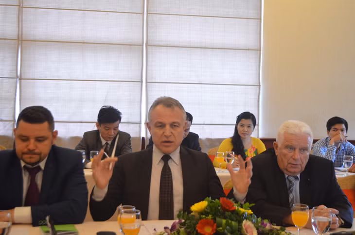 Ông Mikhail Orda, Chủ tịch Liên hiệp Công đoàn Belarus giới thiệu một số nét về Công đoàn Belarus.