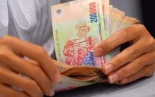 Mức thưởng Tết Âm lịch Bính Thân 2016 sẽ cao hơn năm 2015, theo Thứ trưởng Bộ Lao động, Thương binh và Xã hội Phạm Minh Huân.