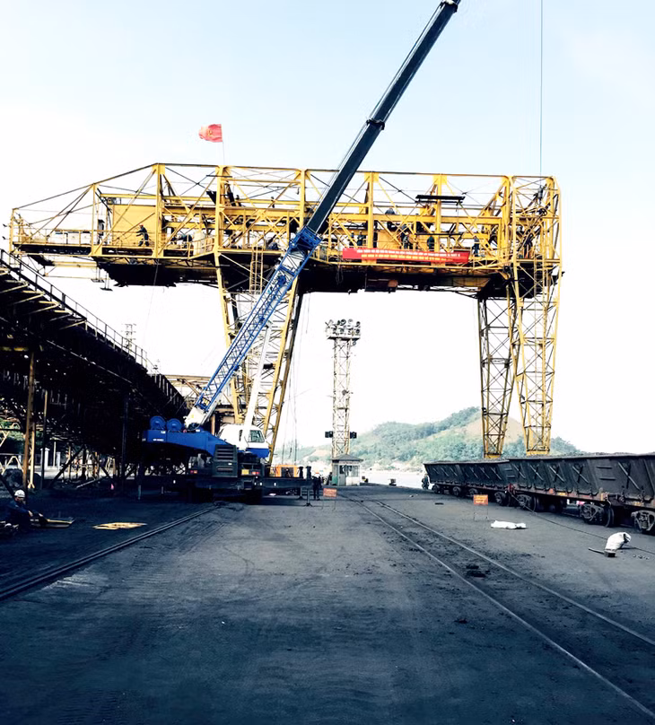 Cầu trục Poóc-tích số 1 hôm nay.