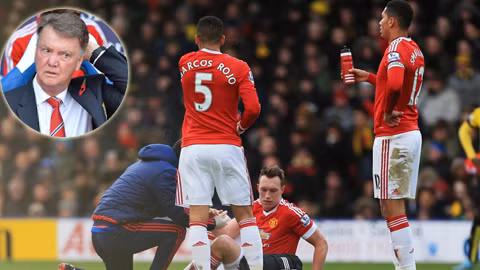 Phil Jones là cầu thủ mới nhất dính chấn thương ở M.U