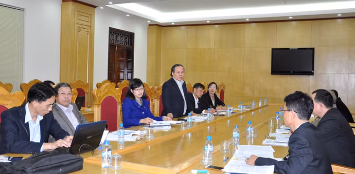 Đồng chí Nguyễn Đình Tuấn, Trưởng Ban Pháp chế HĐND tỉnh kết luận buổi làm việc.
