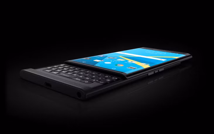 Dự kiến, cuối tháng 11 hoặc chậm nhất là đầu tháng 12 tới, BlackBerry Priv chính hãng sẽ lên kệ ở Việt Nam.