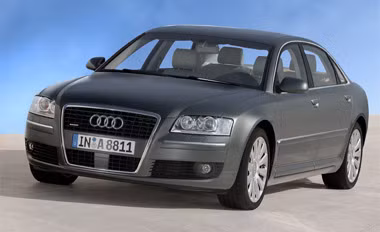 Chiếc Audi A8 lịch lãm