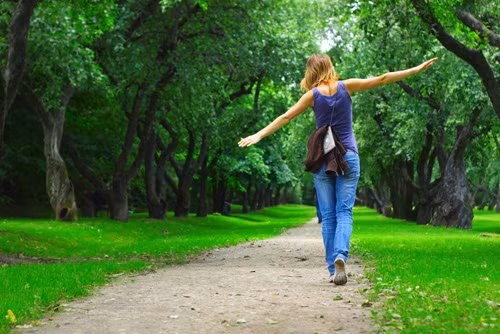Hít thở không khí trong công viên chống lại sự mệt mỏi của não bộ