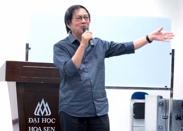 NSND - đạo diễn Đặng Nhật Minh.