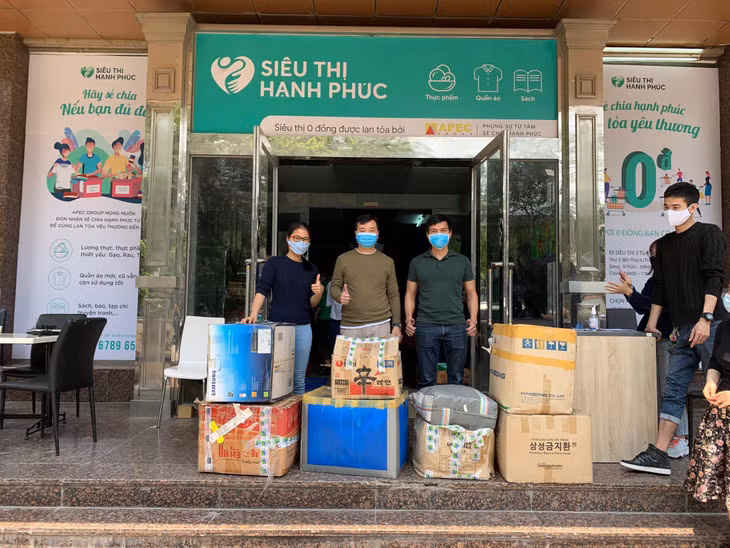 Hạng mục Việc làm ấn tượng được trao cho mô hình Siêu thị 0 đồng - Apec Group.