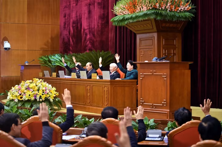 Ban Chấp hành Trung ương đã thảo luận dân chủ, kỹ lưỡng, bỏ phiếu biểu quyết với sự nhất trí rất cao nhân sự tham gia Bộ Chính trị, Ban Bí thư khoá XIII. Ảnh VGP/ Nhật Bắc