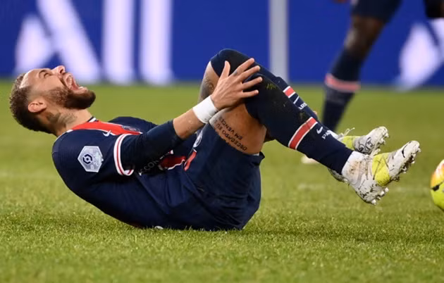  Neymar sẽ tái xuất vào tháng 1.