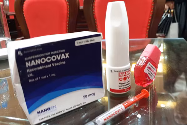 2 sản phẩm vắc xin của Nanogen gồm dạng tiêm và dạng xịt