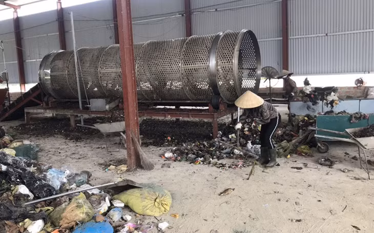 Khu phân loại, xử lý rác của HTX Dịch vụ nông trường Tân Phát (Hà Tĩnh).