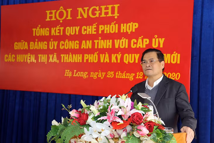 Đồng chí Bùi Văn Khắng, Phó Chủ tịch UBND tỉnh phát biểu chỉ đạo tại Hội nghị.