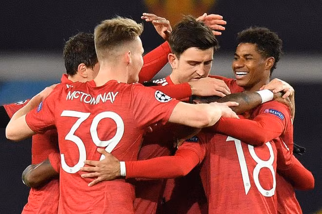 Man Utd sẽ lên nhóm đầu nếu hạ Leeds và thắng Burnley ở trận đá bù.
