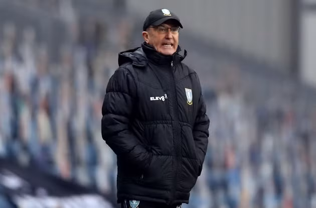  HLV Tony Pulis đã bị mất việc.