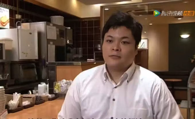 Naoki hiện là một quản lý quán cà phê nổi tiếng ở Nhật Bản, anh có mục tiêu sẽ mở một quán cà phê của riêng mình: Ảnh: qq.