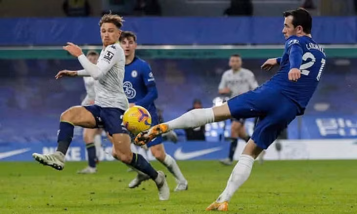 Chelsea cải thiện lối chơi nhưng không đủ sức đánh bại quyết tâm của Villa. Ảnh: Guardian.