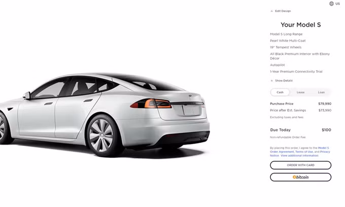 Tùy chọn thanh toán bằng Bitcoin với một chiếc Tesla Model S.
