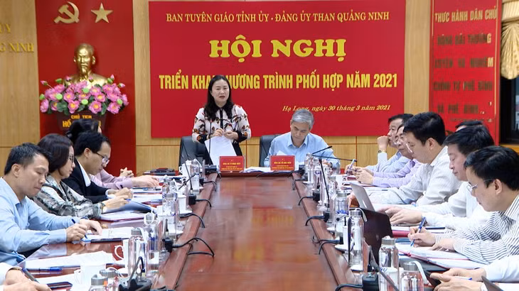 Quang cảnh hội nghị