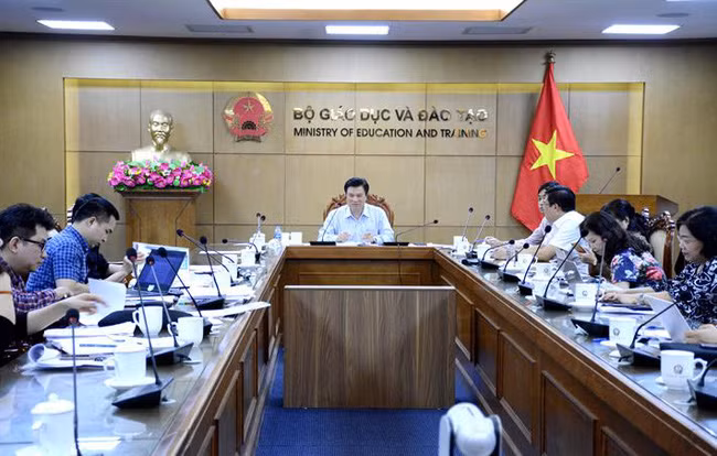 Thứ trưởng Nguyễn Hữu Độ chủ trì buổi làm việc