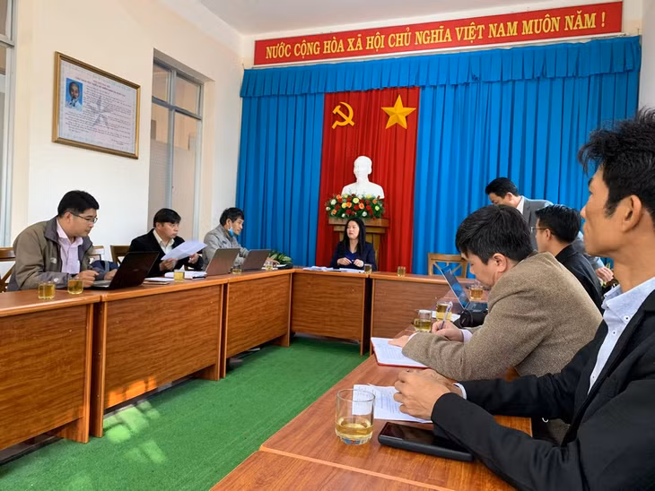 Lãnh đạo thành phố trả lời câu hỏi về việc tạm đình chỉ công tác 2 chủ tịch phường