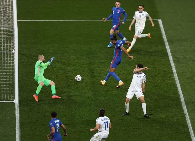 Calvert-Lewin lập cú đúp vào lưới San Marino. Ảnh: The FA.