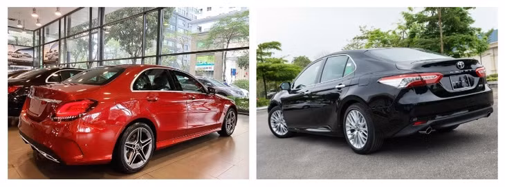 Mercedes-Benz C180 AMG và Toyota Camry 2.5Q có một số tương đồng bên ngoài như cùng dùng mâm cỡ 18 inch, đèn Full LED