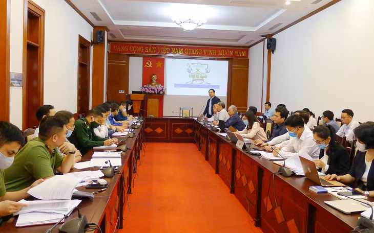 Quang cảnh cuộc họp.
