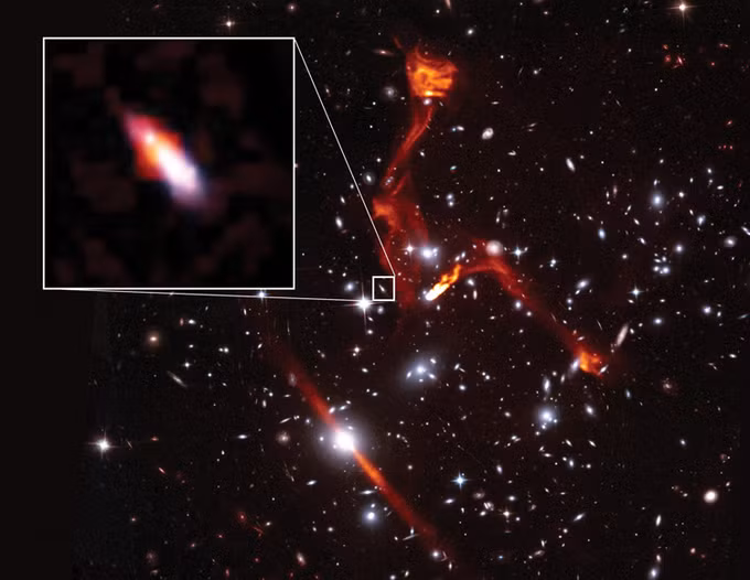 Thiên hà cách Trái Đất 8 tỷ năm ánh sáng (hình phóng to). Ảnh: Sophia Dagnello, NRAO/AUI/NSF.