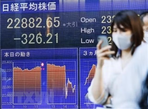 Bảng chỉ số chứng khoán tại Tokyo, Nhật Bản. (Nguồn: Kyodo/TTXVN)