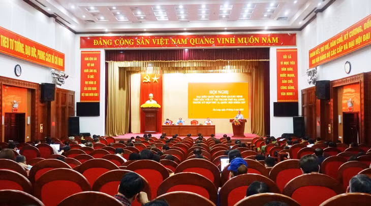 Quảng cảnh cuộc tiếp xúc.
