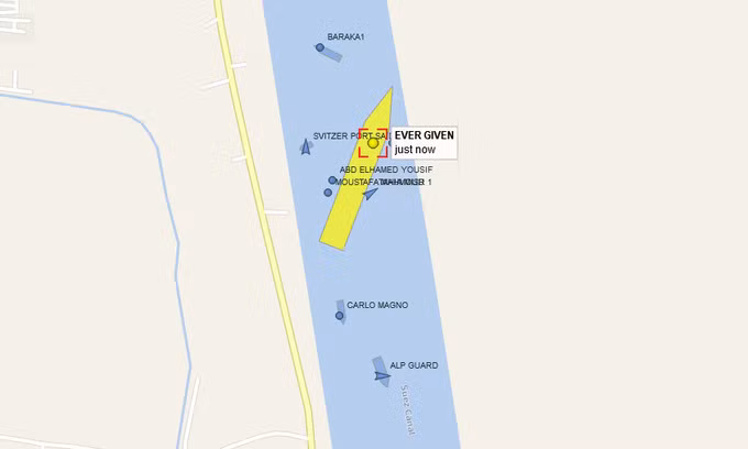Vị trí tàu Ever Given khi bị gió thổi hôm 29/3. Ảnh: Vessel Finder.